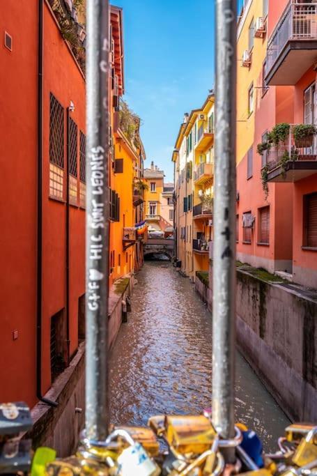 Sotto Le Due Torri 5* Lejlighed Bologna Eksteriør billede
